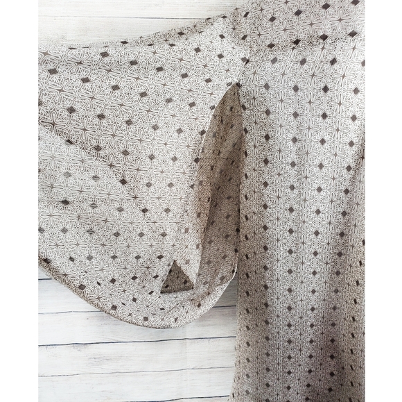 Black Poppy Semi Sheer Printed Brown Kimono - Picture 4 of 5